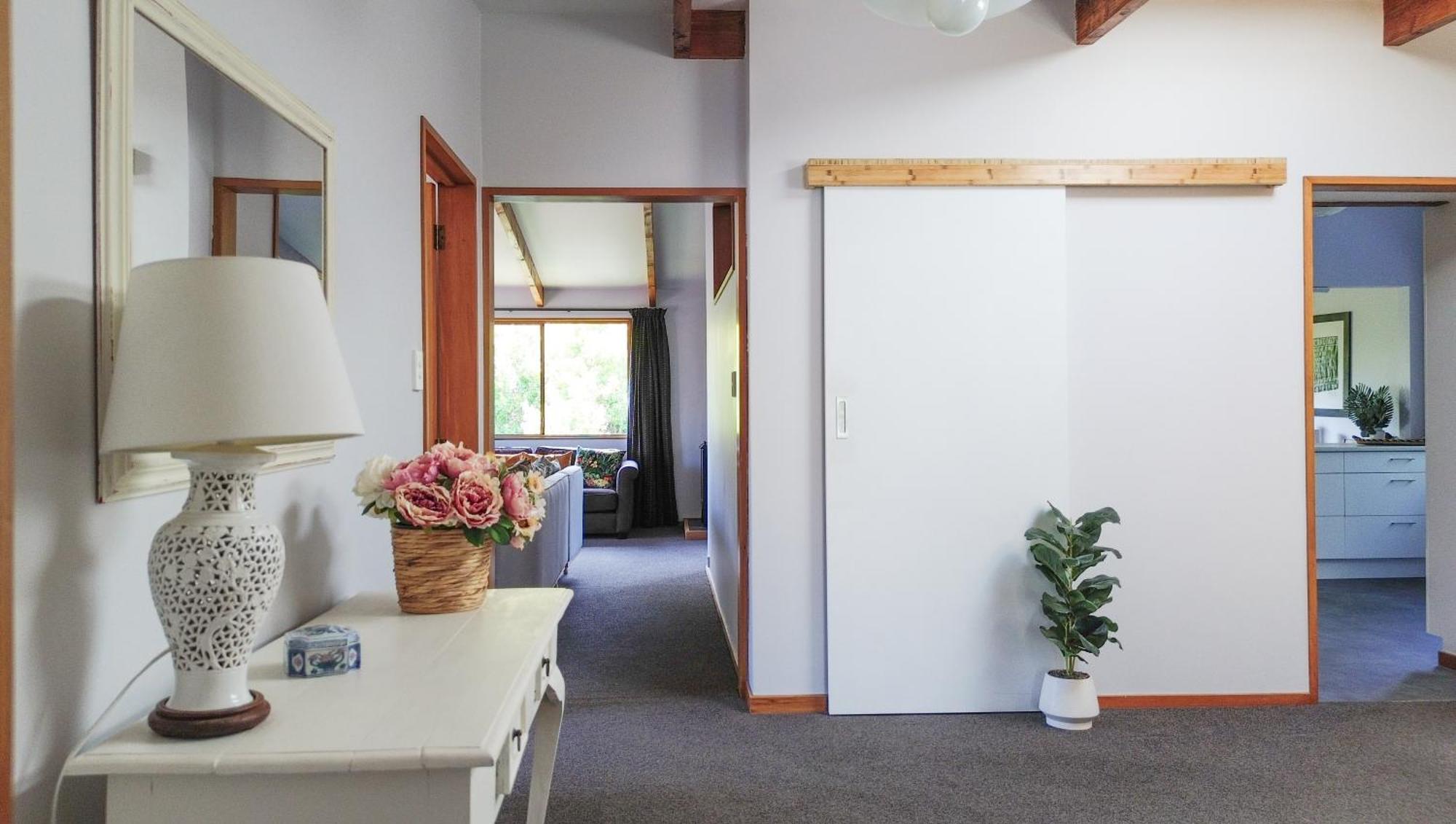 Large, Comfy, Stylish Apartment Havelock North Exteriör bild