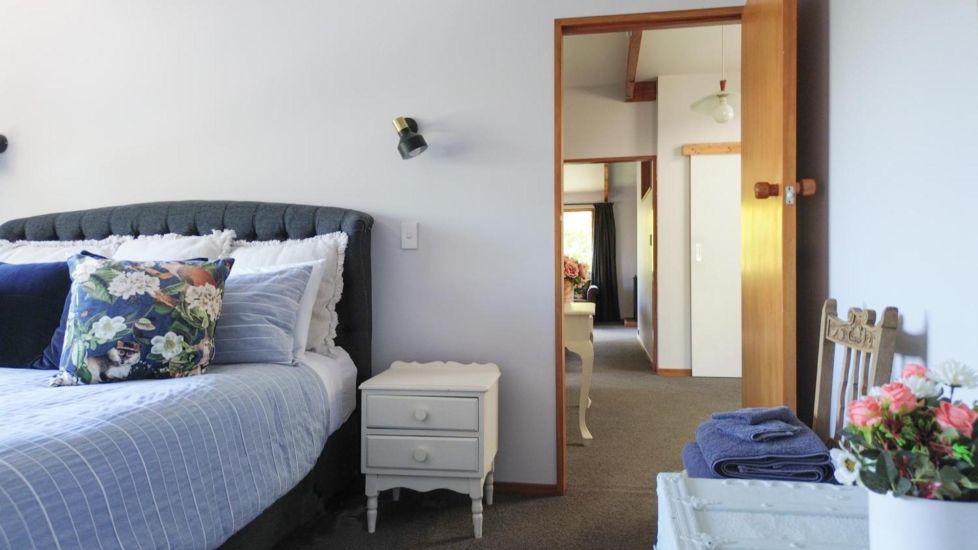 Large, Comfy, Stylish Apartment Havelock North Exteriör bild