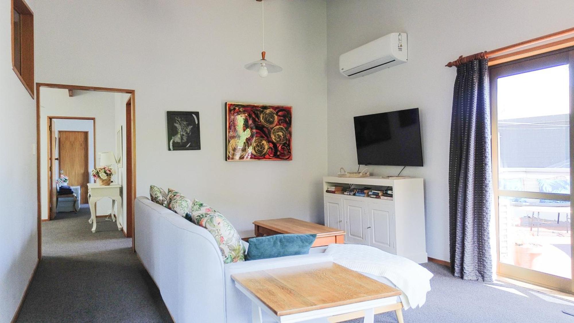 Large, Comfy, Stylish Apartment Havelock North Exteriör bild